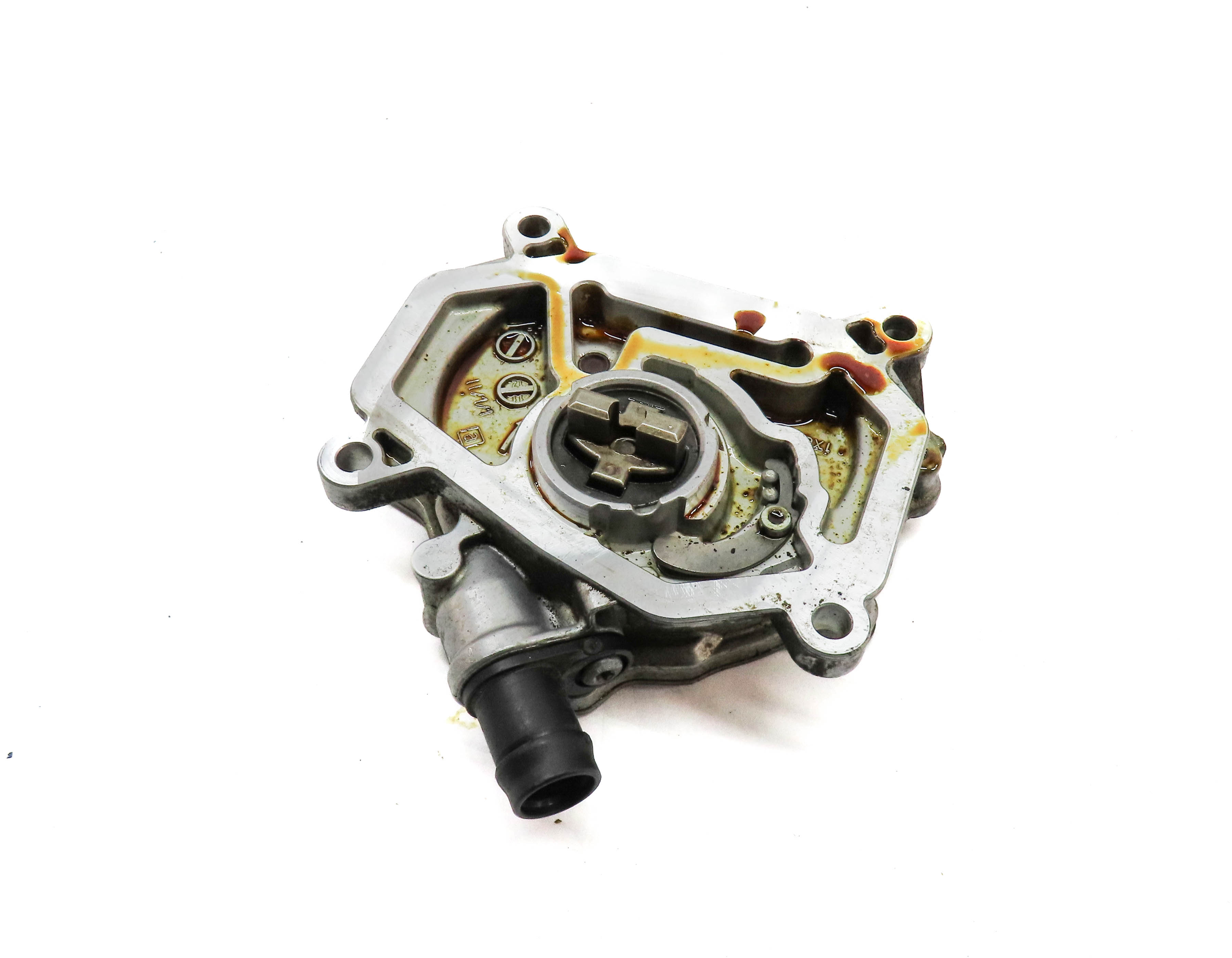 13-21 MERCEDES B C CLA GLA GLC SLC SLK (C117 W205 W253 W246 X156) VACUUM PUMP — exact item pictured